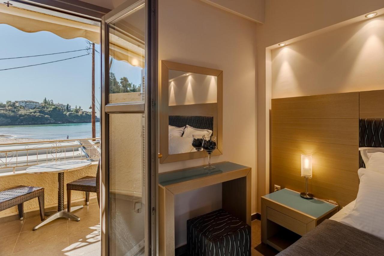 Kalogria Aparthotel Stoupa Bagian luar foto