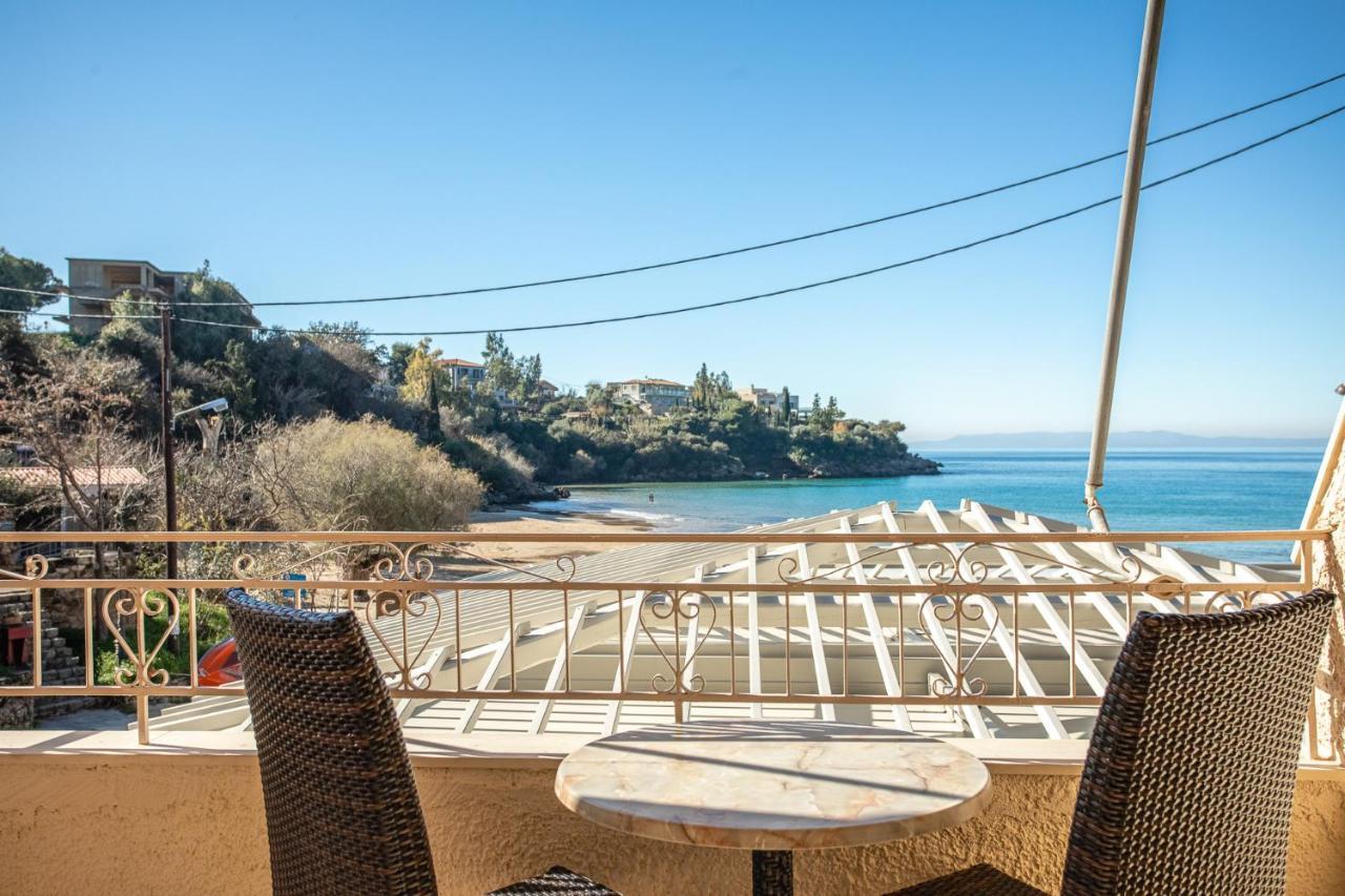 Kalogria Aparthotel Stoupa Bagian luar foto