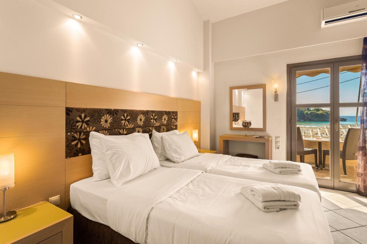 Kalogria Aparthotel Stoupa Bagian luar foto