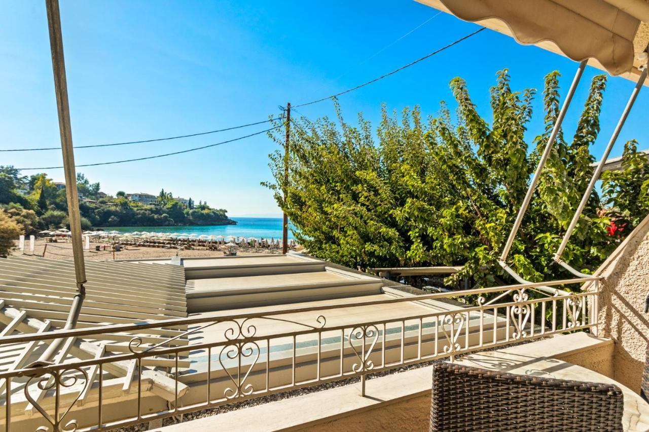 Kalogria Aparthotel Stoupa Bagian luar foto
