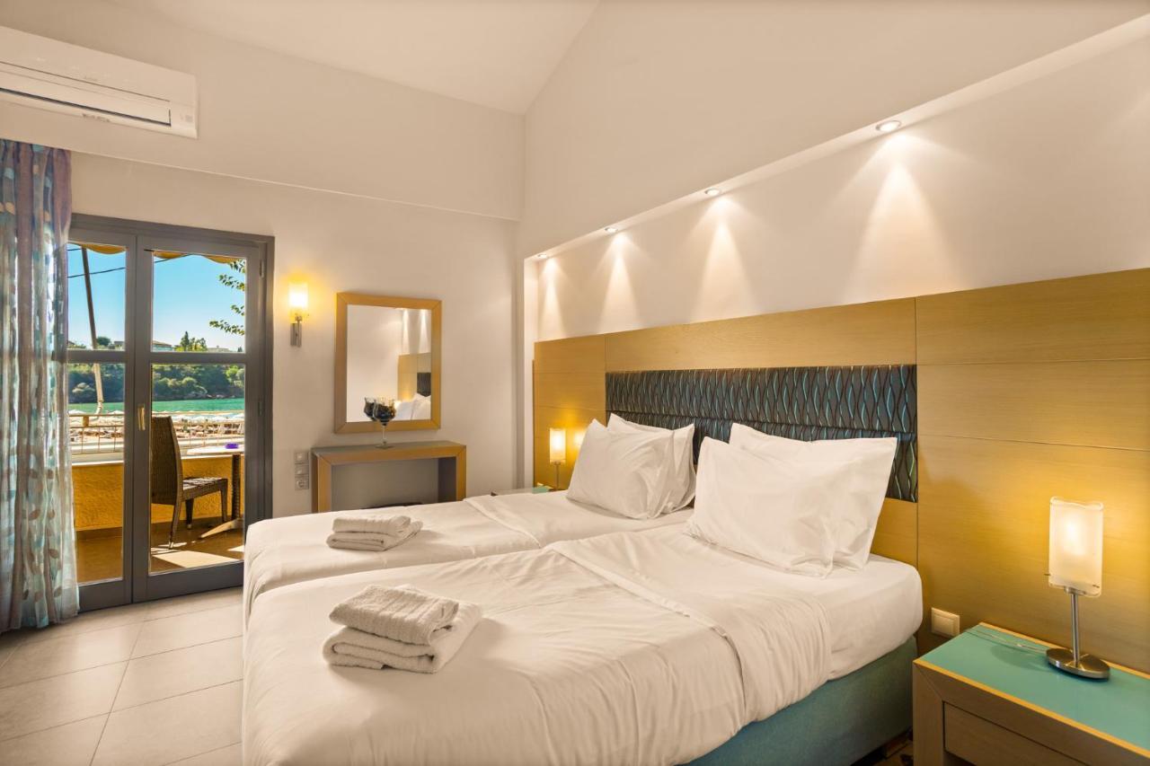 Kalogria Aparthotel Stoupa Bagian luar foto
