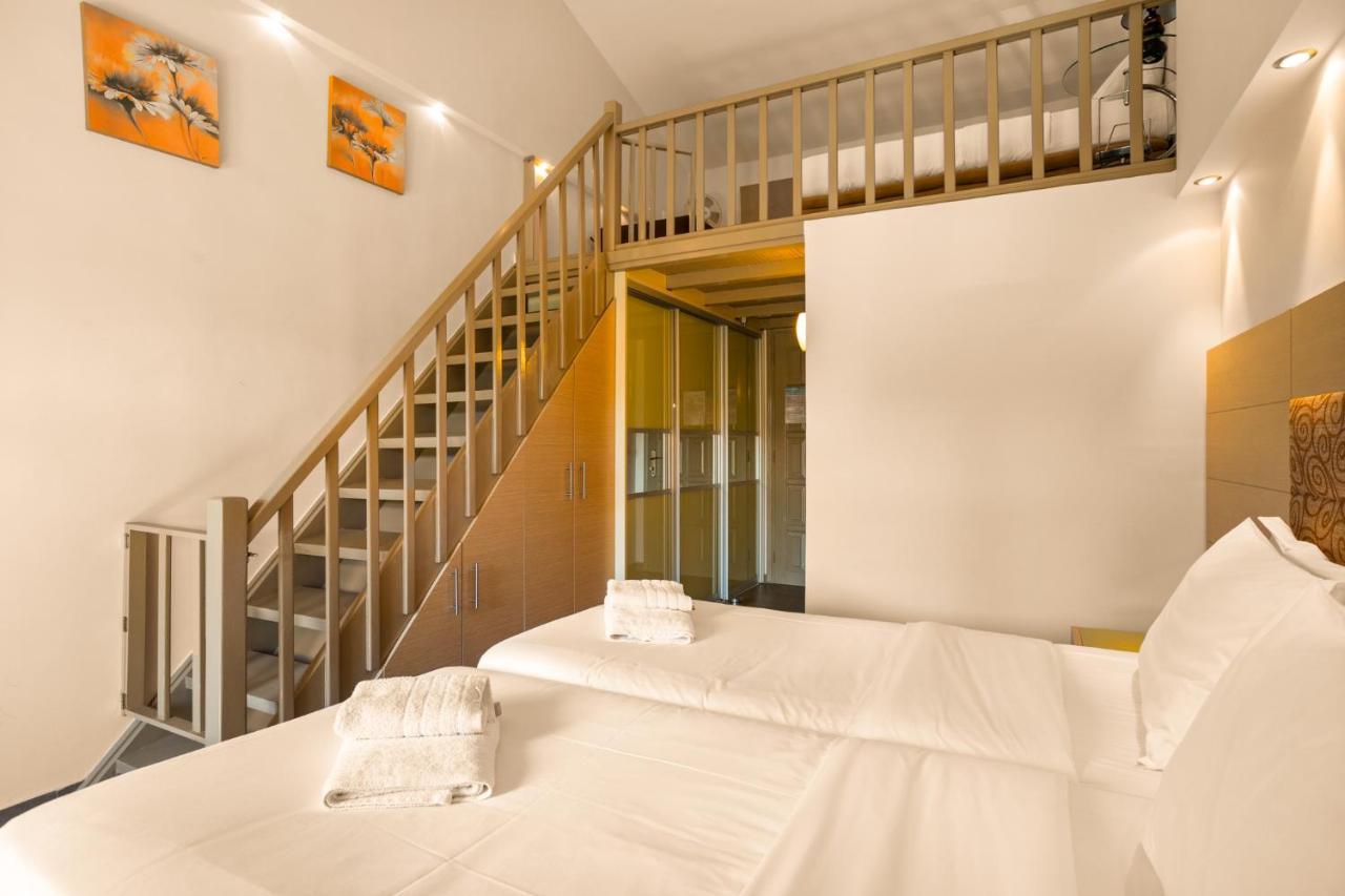 Kalogria Aparthotel Stoupa Bagian luar foto