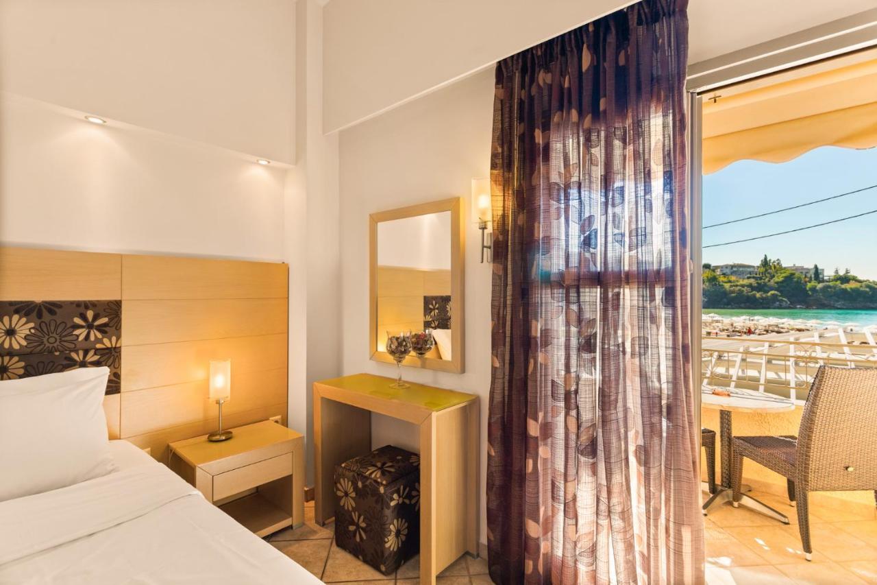 Kalogria Aparthotel Stoupa Bagian luar foto