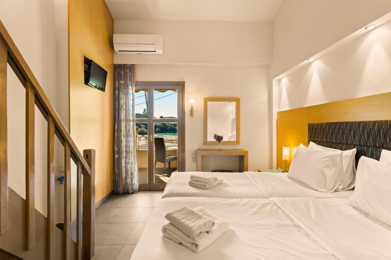 Kalogria Aparthotel Stoupa Bagian luar foto